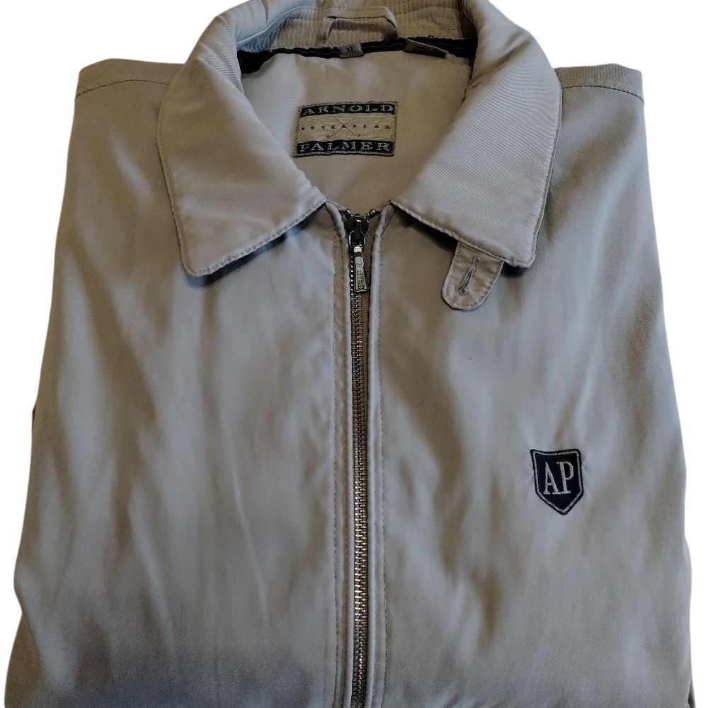 Versatile Beige Bomber Jacket - Timeless‎ Style - size XL